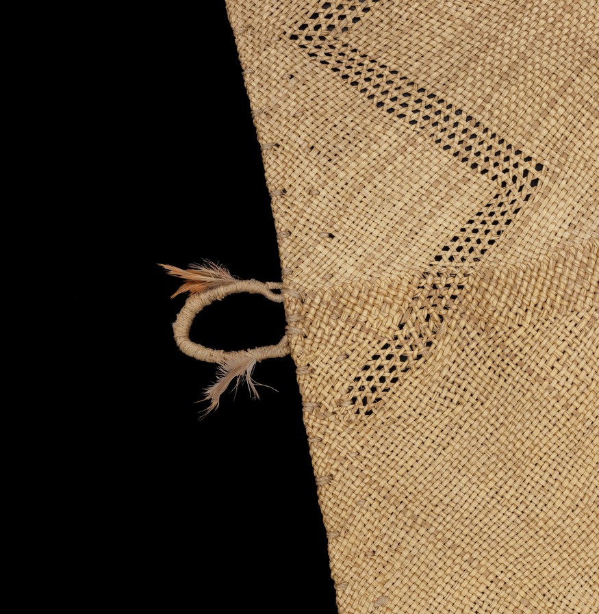 Makers unknown Te Rā [the sail] (detail) c. 1770–1800. Harakeke, kererū, kāhu and kākā feathers, dog skin. On loan from the Trustees of the British Museum. © The Whakaarahia anō te rā kaihau Te Rā Project. Photo: Cultural Heritage Imaging