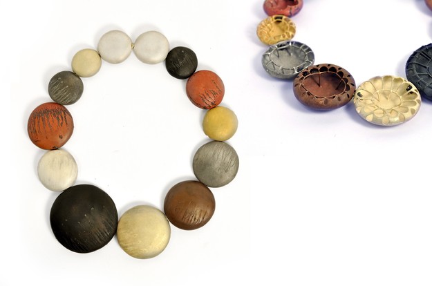 Peter Bauhuis GRAND BLOB CHAIN–necklace 2014; copper, silver, gold, bronze, 13 elemtents, ø 30 - 72mm. Photo © Peter Bauhuis