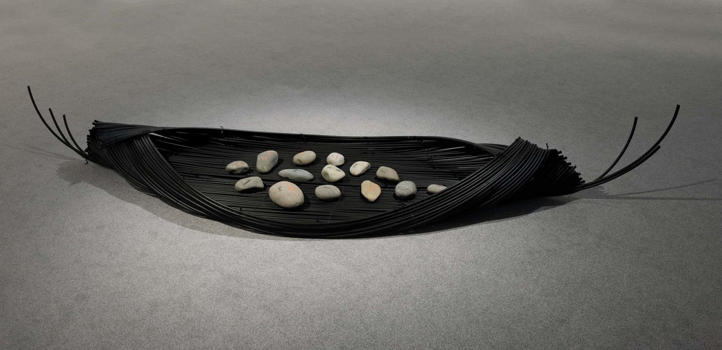 Ross Hemera Ko Kārewa te Whakarare 2018. Alkathene pipe, raffia, river stones, charcoal, kokowai