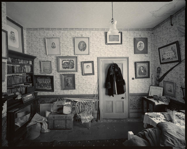 Interior #3, Awhitu House, Taumutu, Canterbury, 18 March 1983