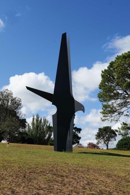 Fred Graham Kaitiaki 2004. Steel. Collection of the Edmiston Trust, Auckland Domain. Special thanks to Rex Erikson. Produced with assistance from the New Zealand Lottery Grants Board Millennium Fund. Photo: Arabella Deane