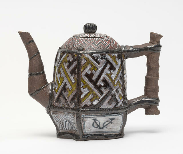 VOC Teapot