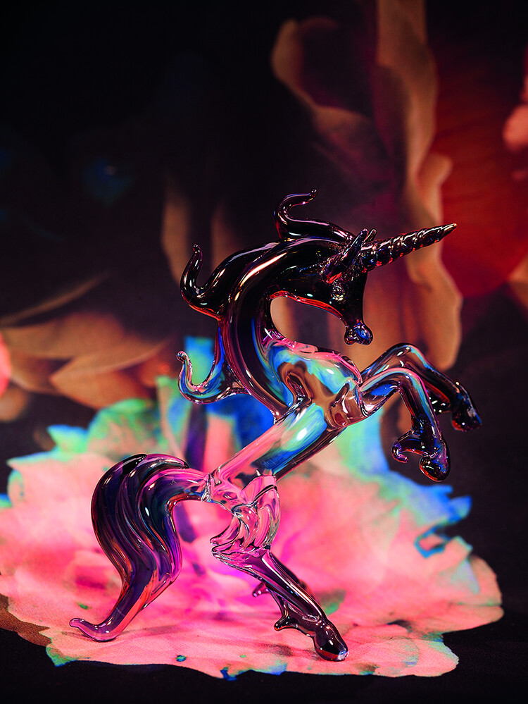Fiona Pardington's Flora_Unicorn