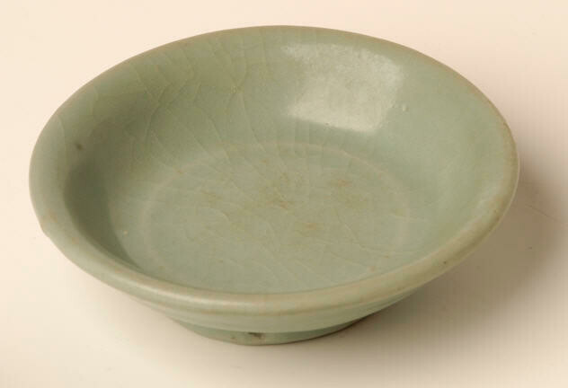 Shallow Dish