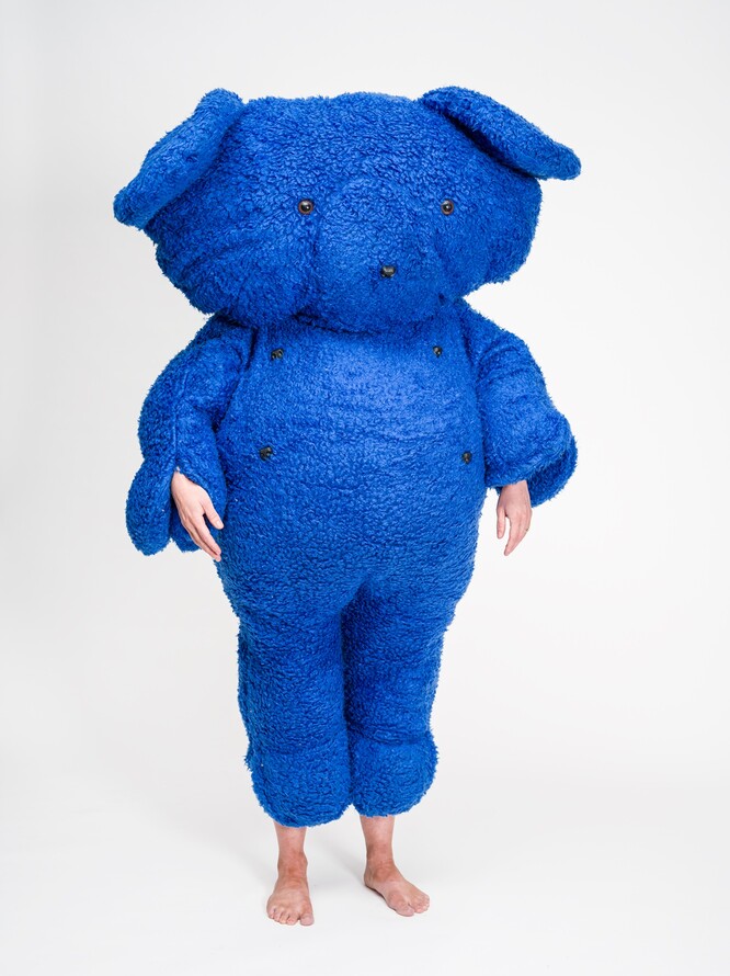 Amanda Newall Blue Ted 2022. Faux fur, stuffing, velveteen, plastic eyes and nose, plastic tube. Collection of the artist