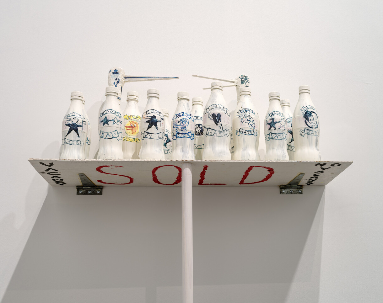 Top Shelf by Tony de Lautour (in collaboration with Peter Robinson)