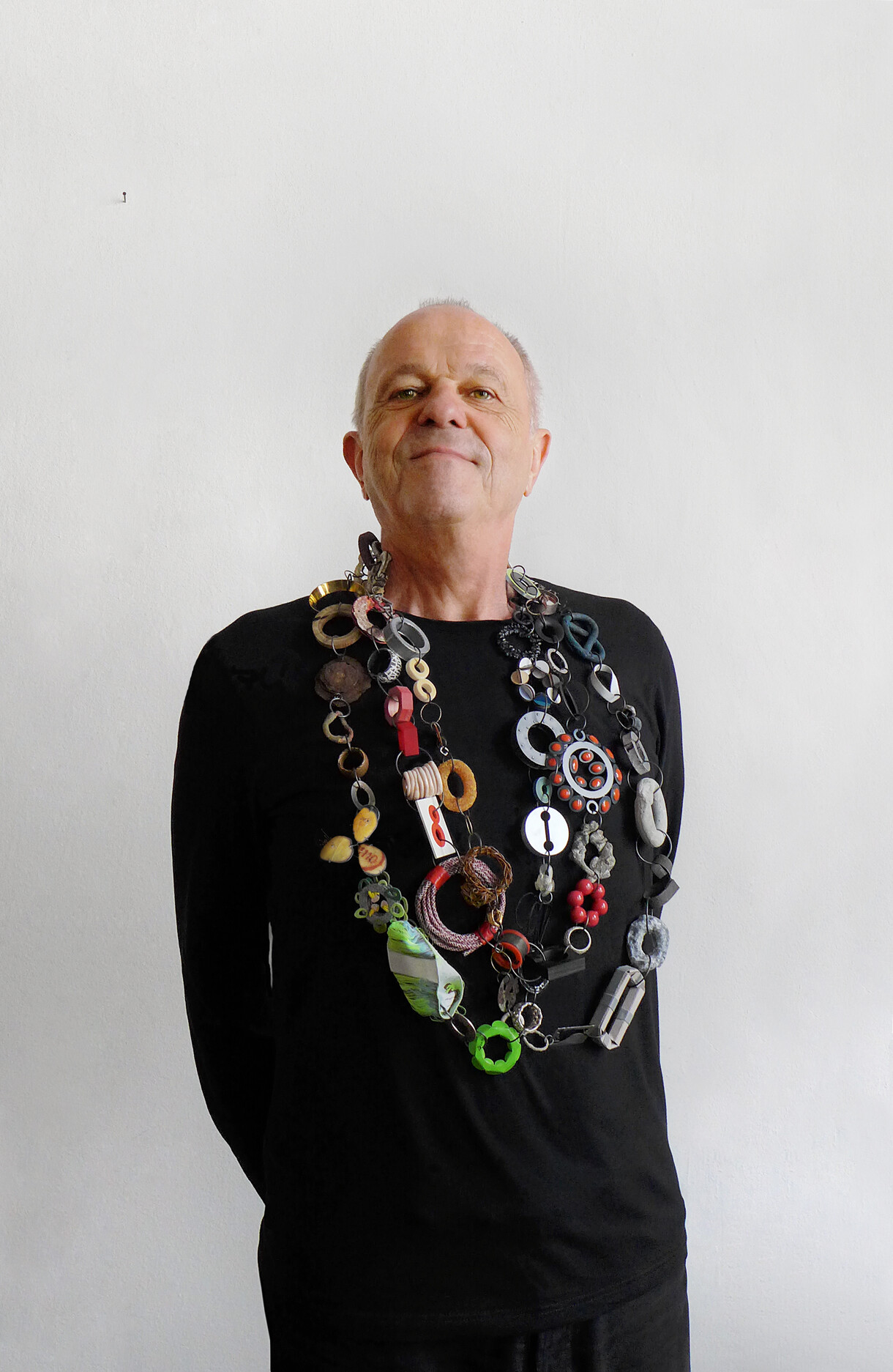 Otto Künzli: The Jewellery Zoo - Born to be Worn or Lost in Showcases?